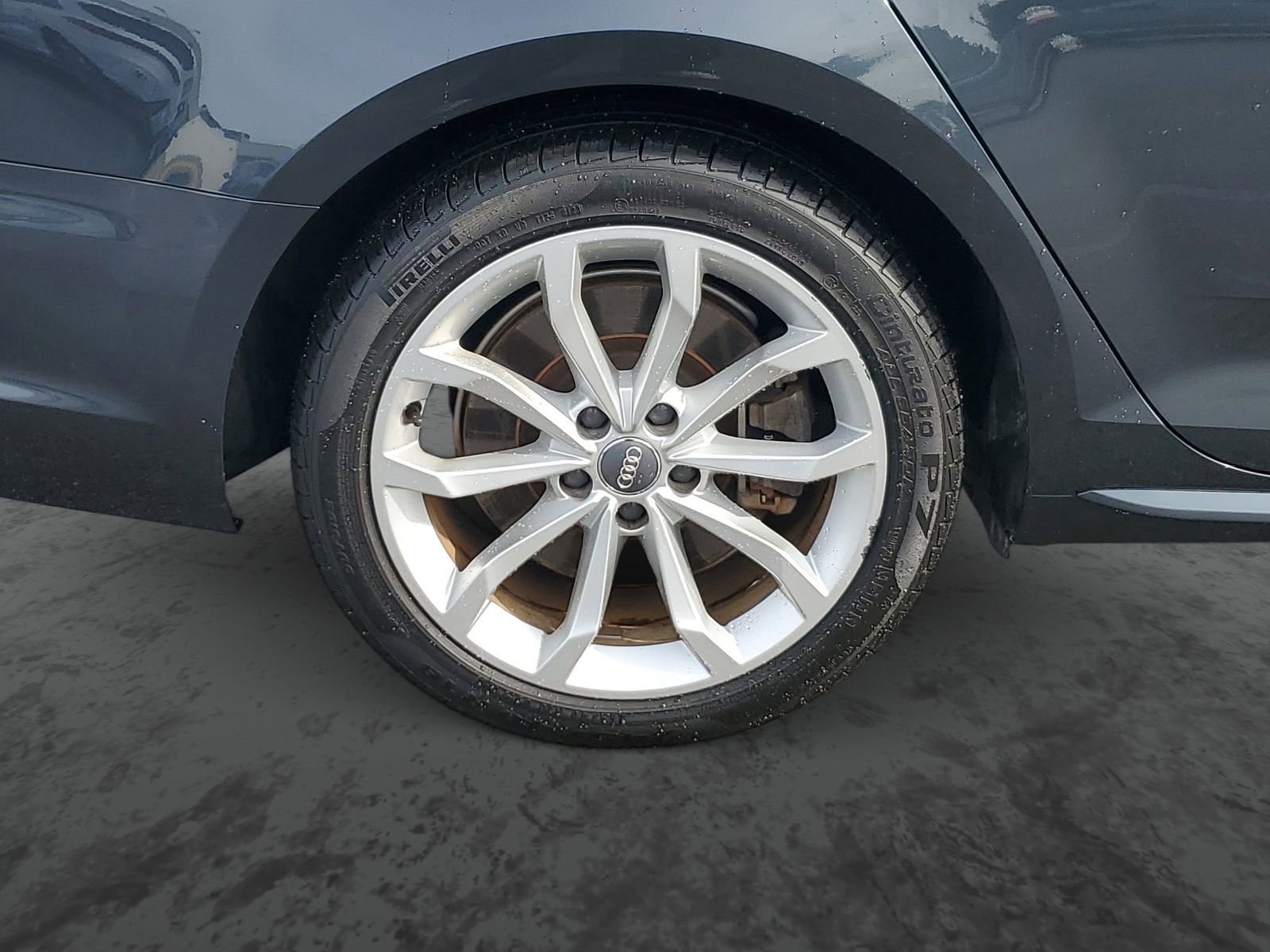 Used 2019 Audi A4 2.0T Premium w/ Convenience Package image 5