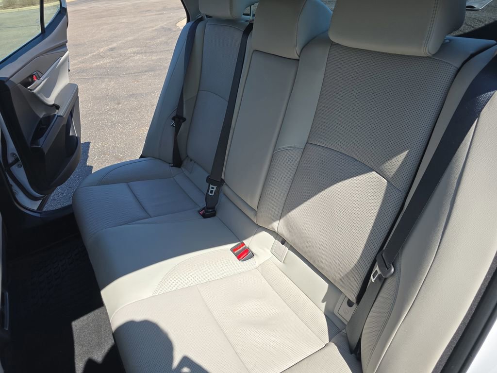 Certified 2025 Toyota Camry XLE AWD/4WD image 18
