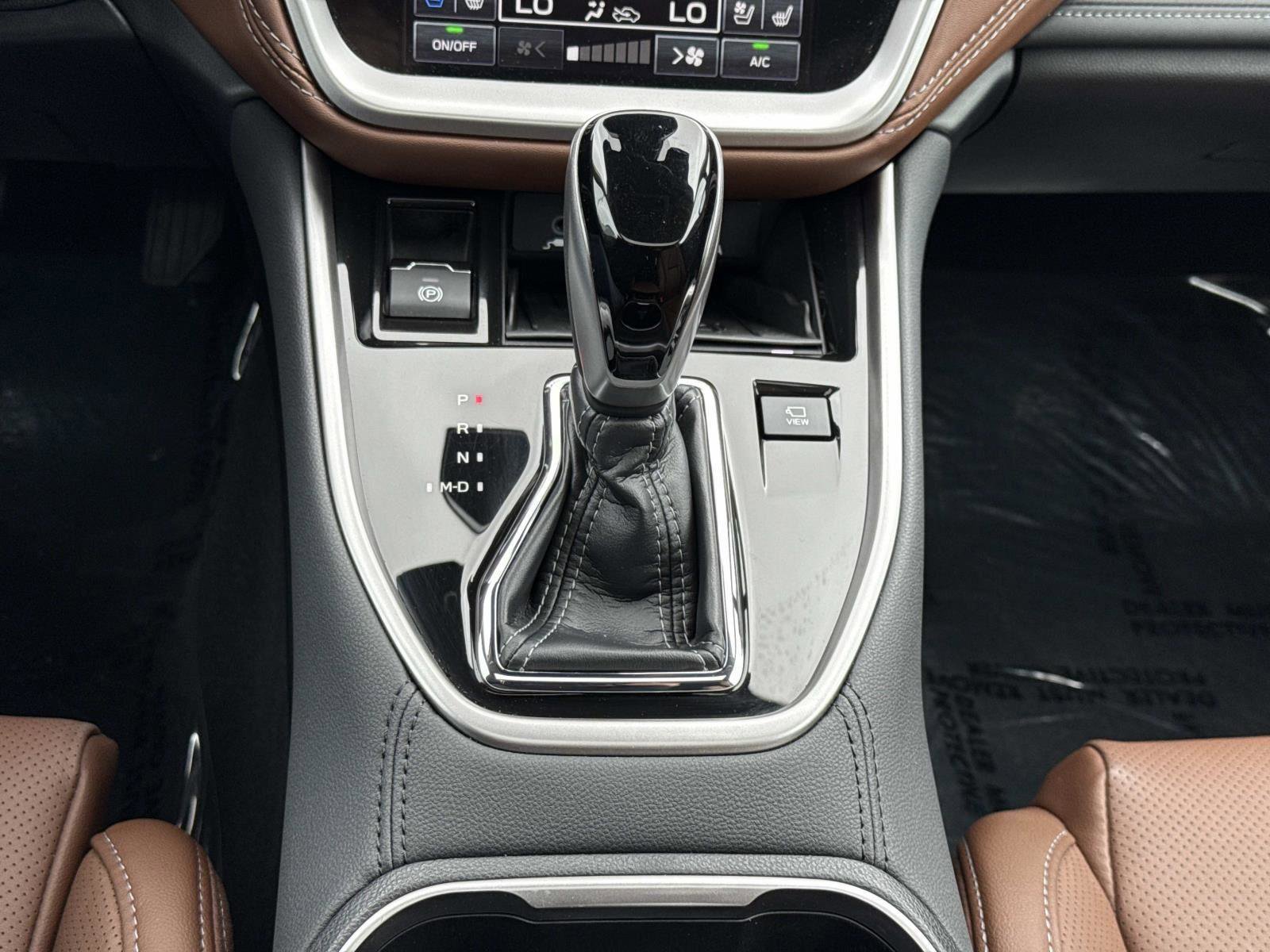 Used 2024 Subaru Outback Touring XT image 7