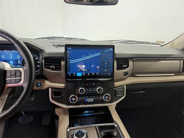 Used 2024 Ford Expedition Limited image 25