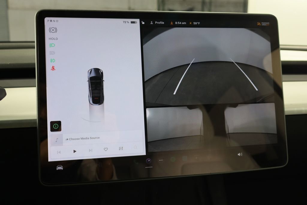 Used 2022 Tesla Model Y Long Range image 35