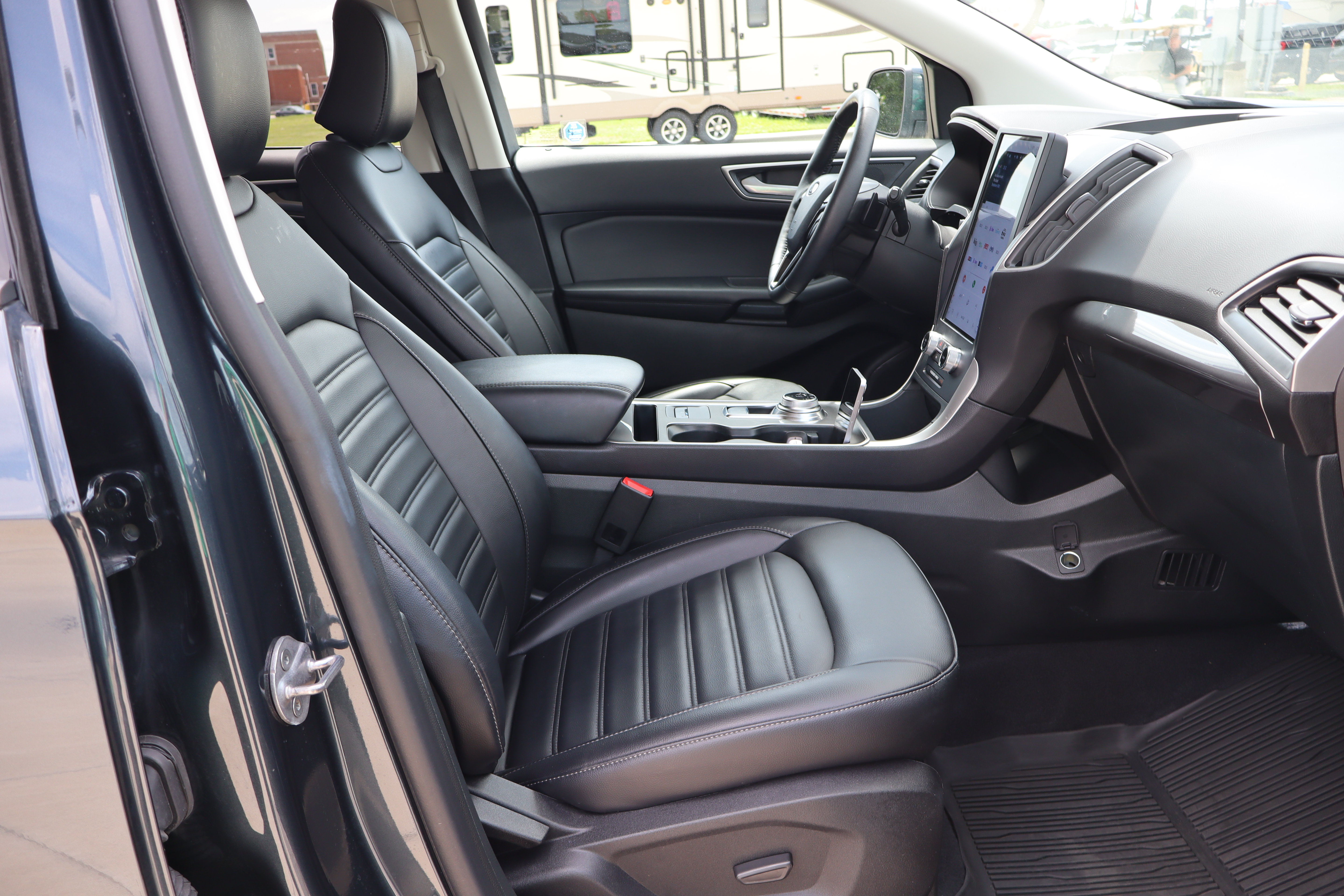Used 2023 Ford Edge SEL w/ Convenience Package AWD/4WD image 13