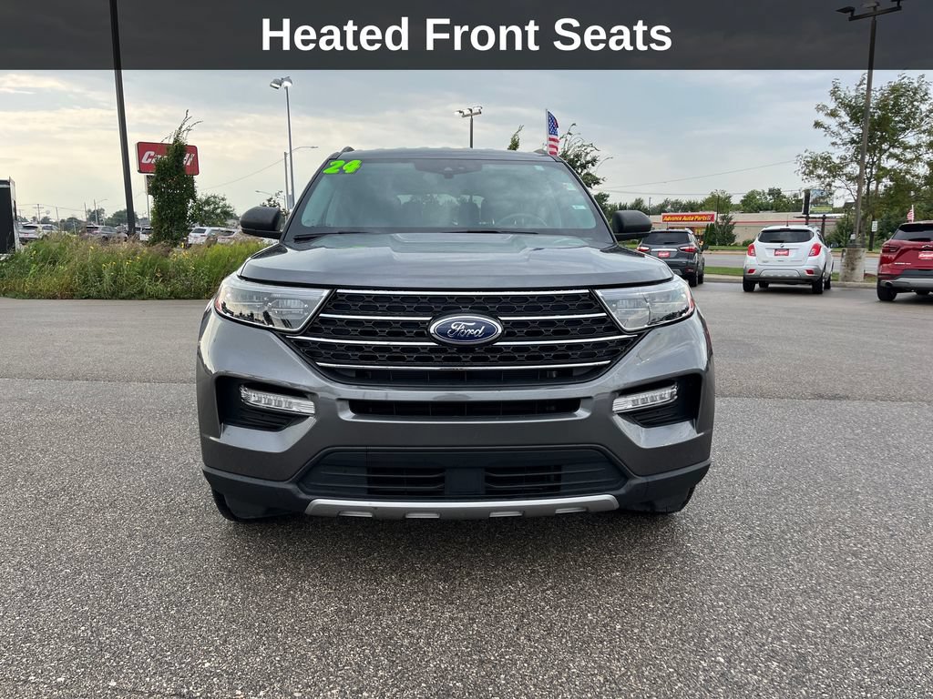 Used 2024 Ford Explorer XLT w/ Equipment Group 202A AWD/4WD image 10