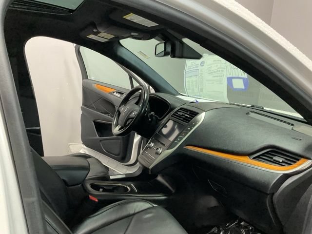 Used 2019 Lincoln MKC Reserve AWD/4WD image 24