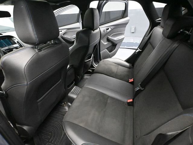 Used 2017 Ford Focus RS image 38