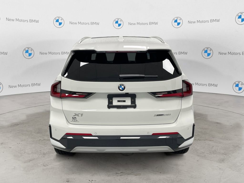 New 2026 BMW X1 xDrive28i w/ Technology Package image 3