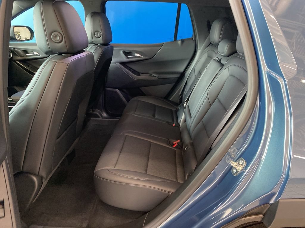 New 2026 Chevrolet Equinox LT w/ Convenience Package II AWD/4WD image 11