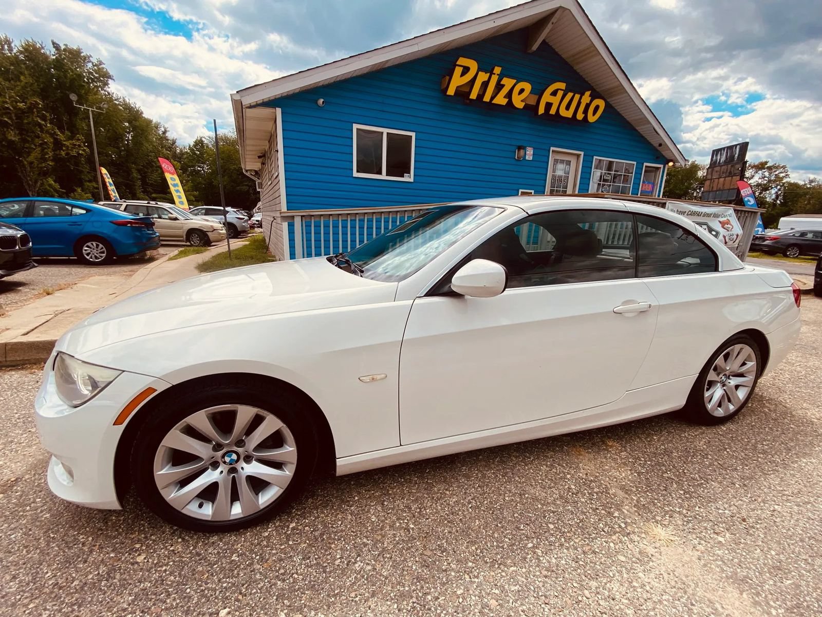 Used 2013 BMW 328i Convertible RWD image 2