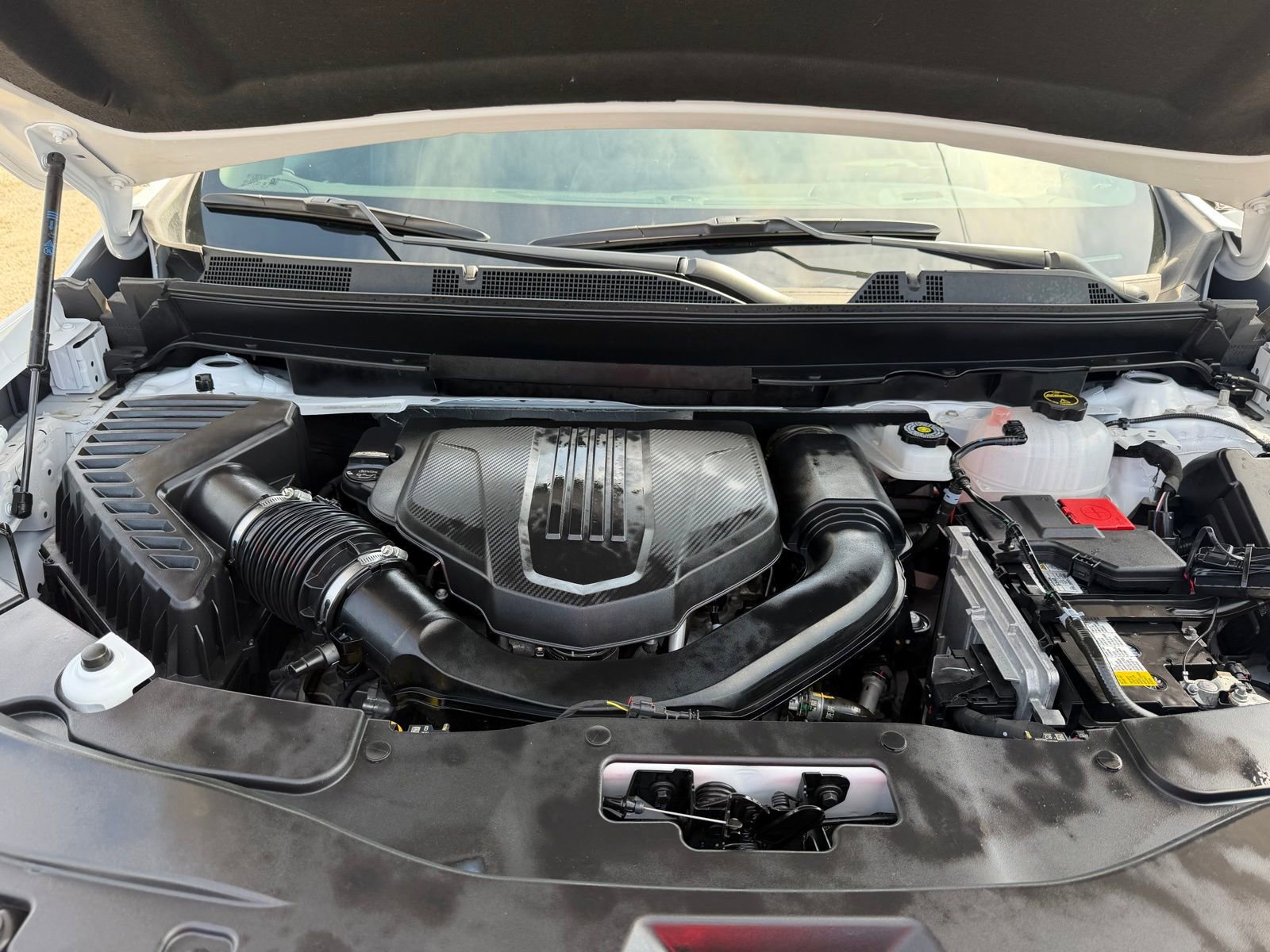 Used 2025 Chevrolet Traverse High Country image 28