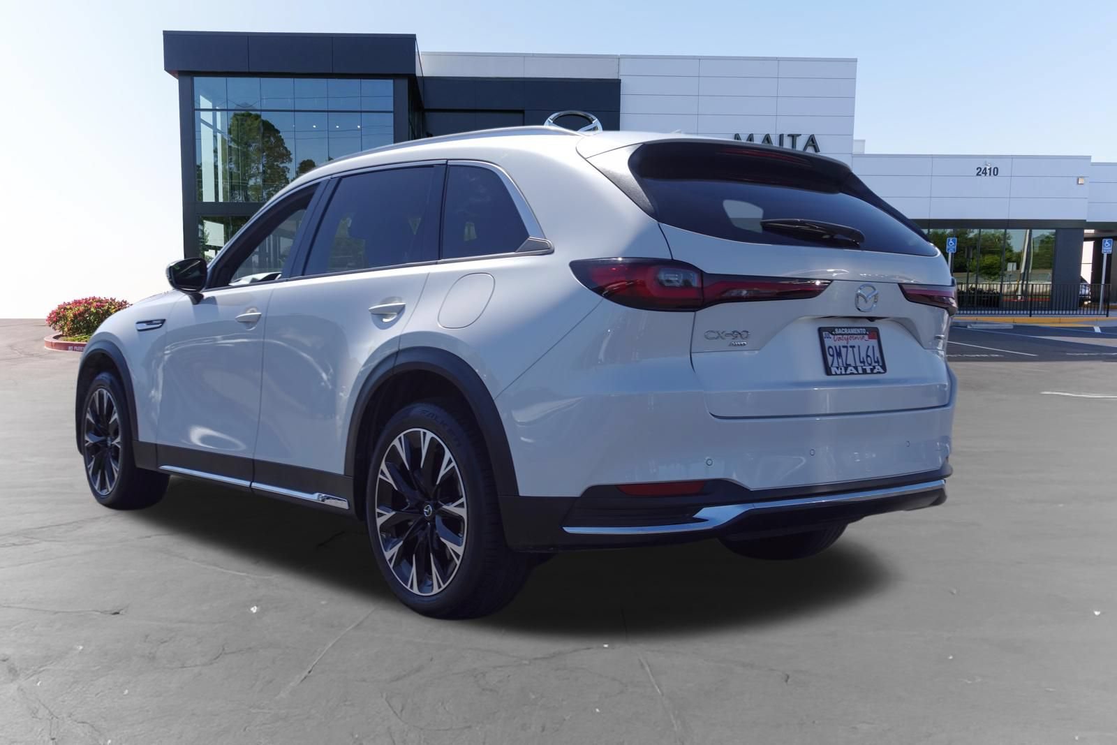 Certified 2024 MAZDA CX-90 Plug-In Hybrid w/ Premium Plus AWD/4WD image 7