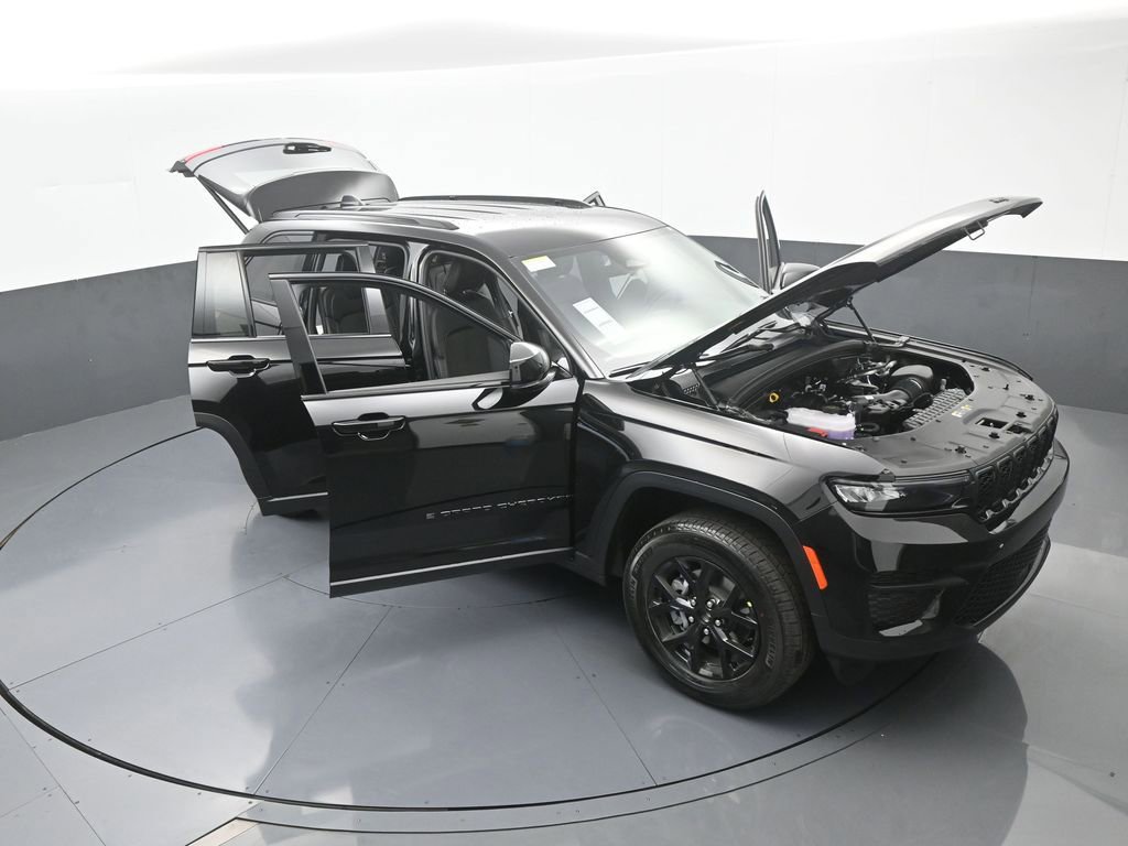 New 2025 Jeep Grand Cherokee Altitude image 63