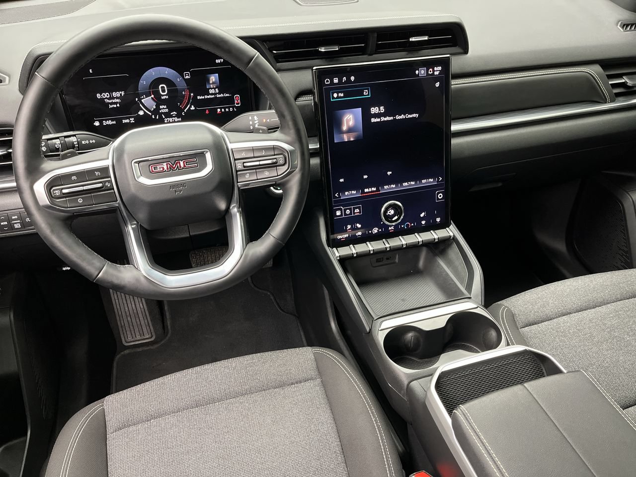 Certified 2025 GMC Terrain Elevation w/ Technology Package II AWD/4WD image 12