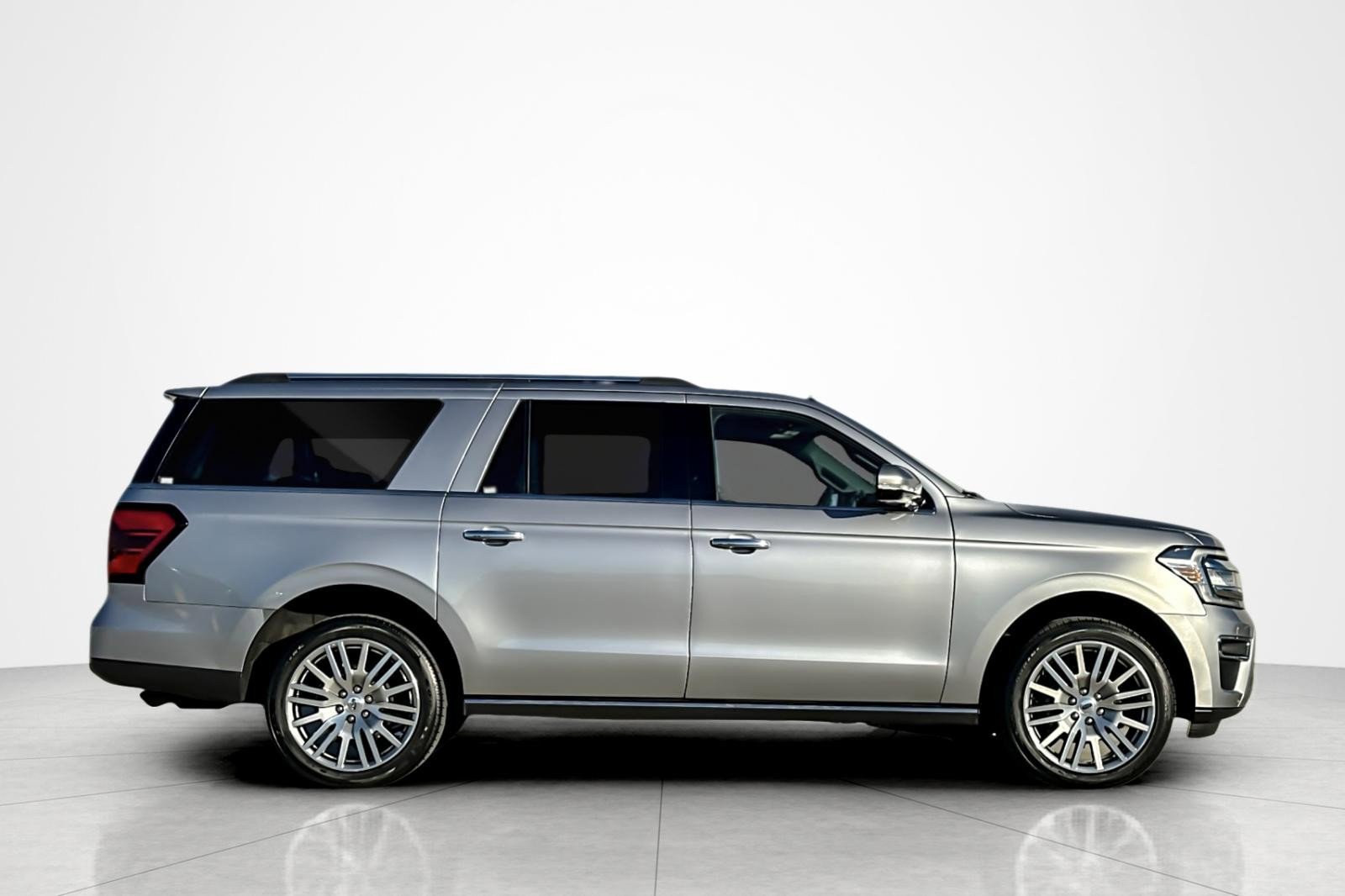 Used 2024 Ford Expedition Max Limited image 6