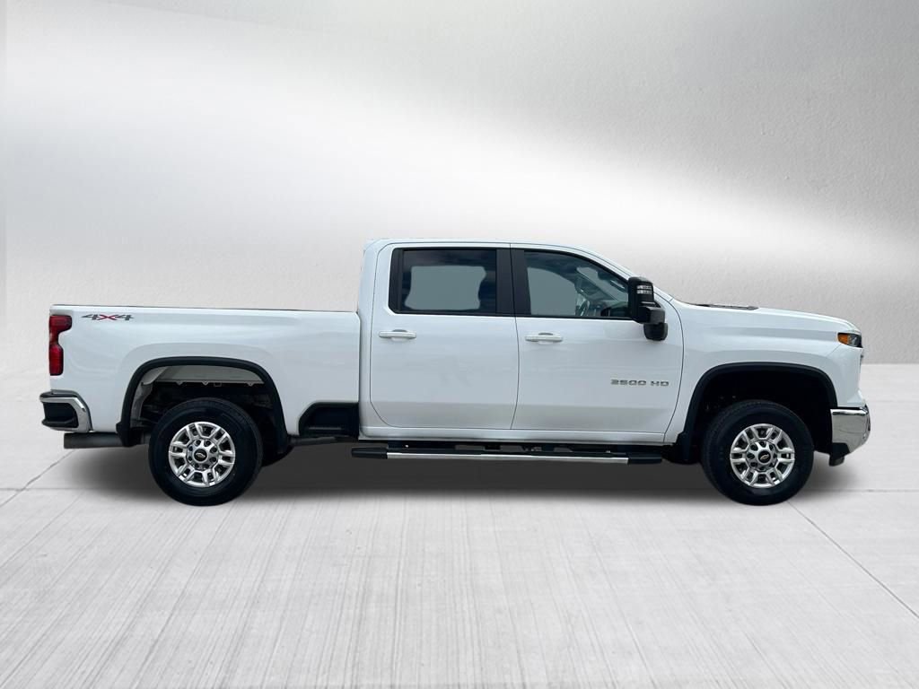Used 2025 Chevrolet Silverado 2500 LT w/ Convenience Package image 4