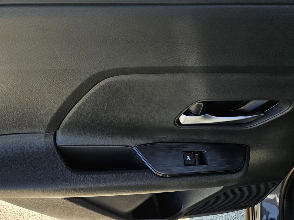 New 2026 Nissan Kicks SV image 7