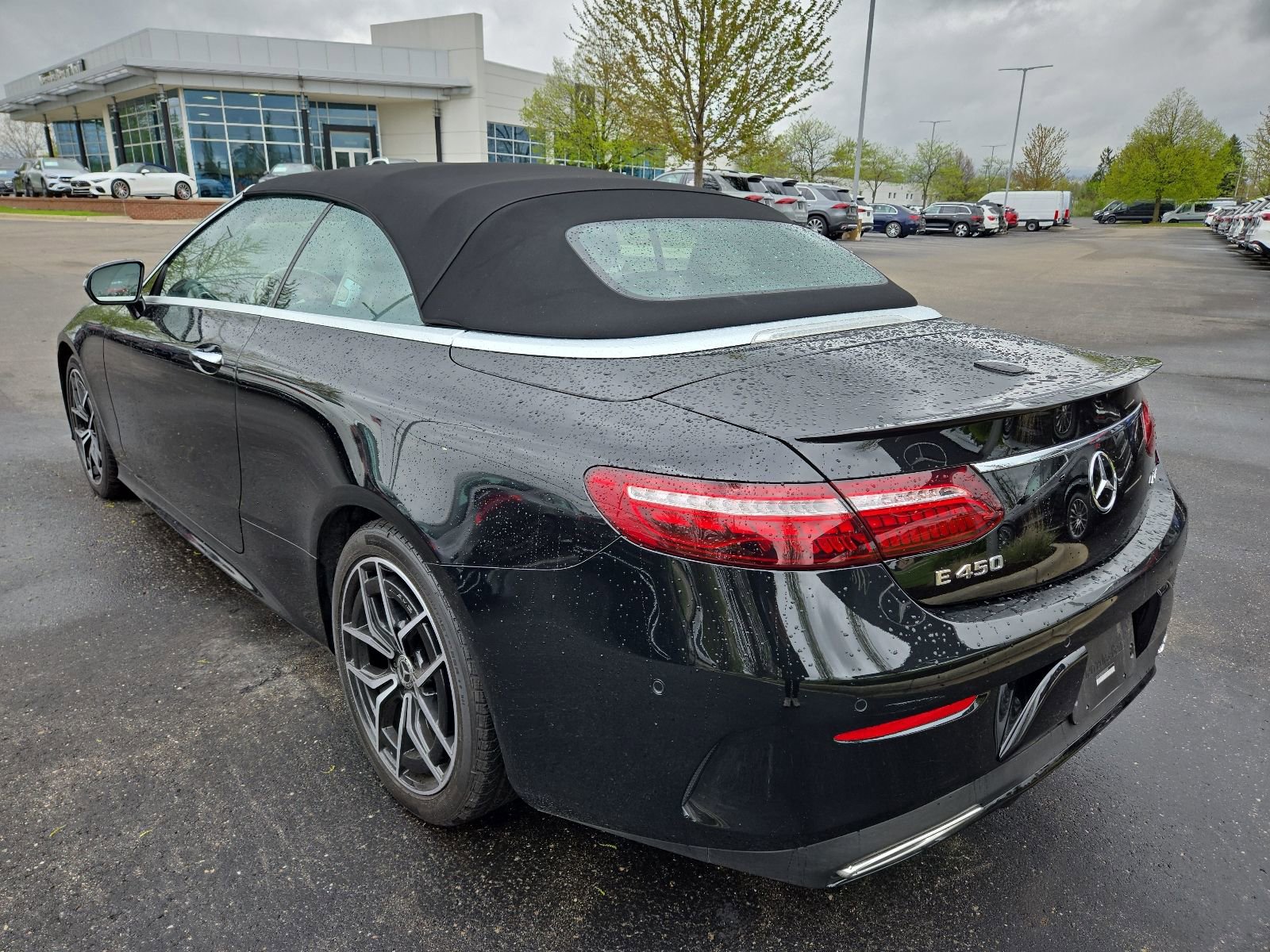 Used 2023 Mercedes-Benz E 450 4MATIC Cabriolet image 3