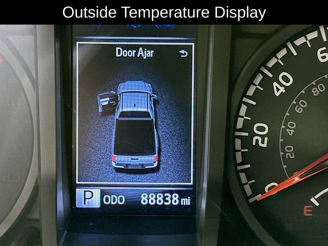 Used 2022 Toyota Tacoma SR image 9