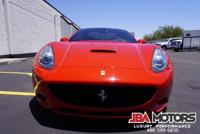 Used 2014 Ferrari California RWD image 44