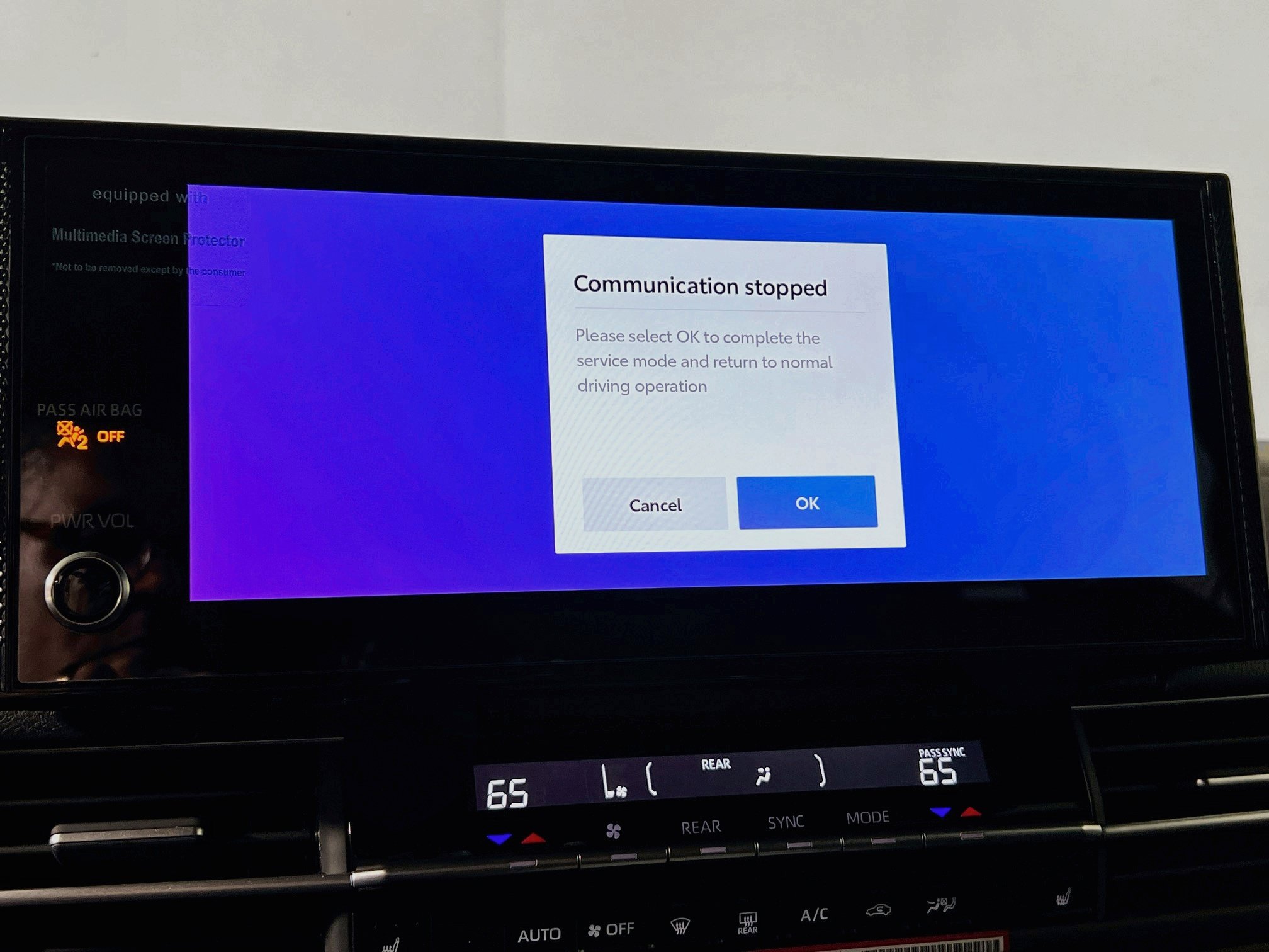 New 2026 Toyota Sienna XSE FWD image 27