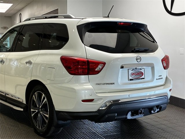 Used 2018 Nissan Pathfinder Platinum image 5