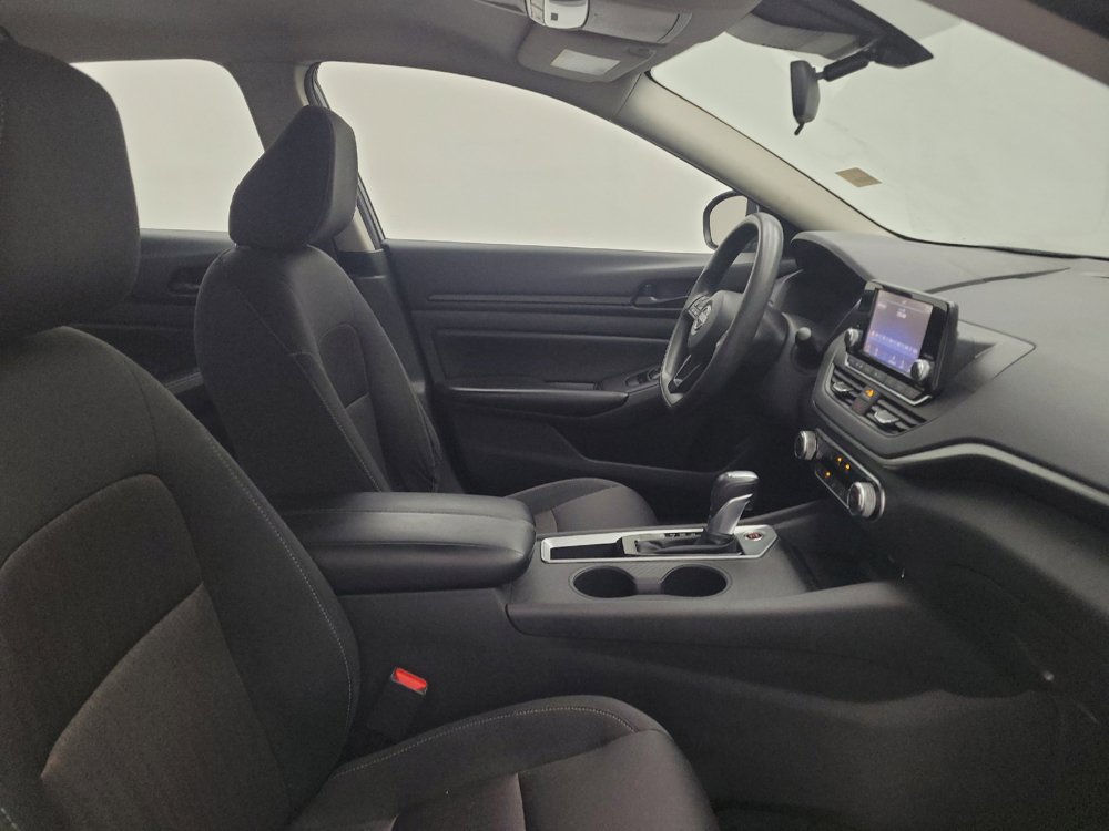 Used 2024 Nissan Altima 2.5 S FWD image 21
