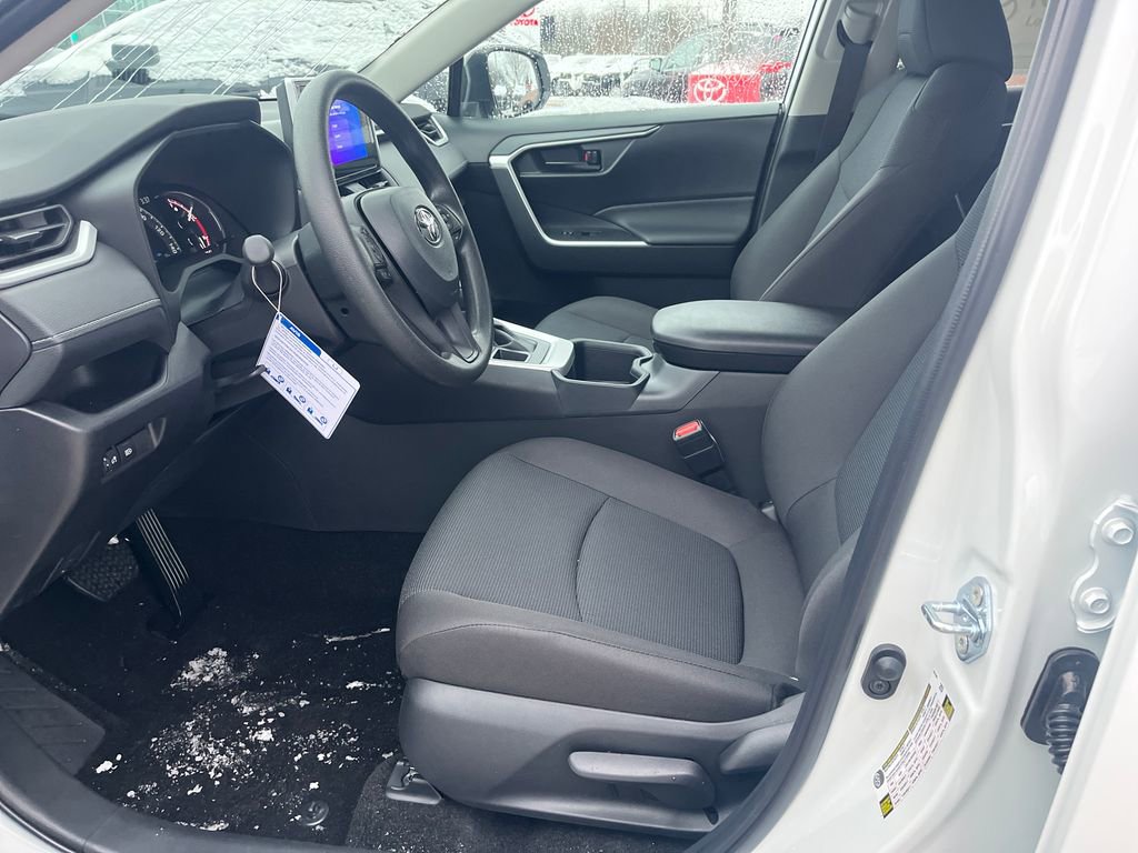 New 2025 Toyota RAV4 LE image 10