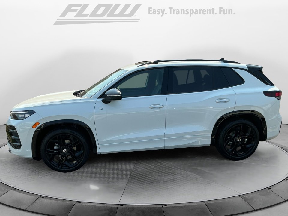 New 2026 Volkswagen Tiguan SE R-Line FWD image 4