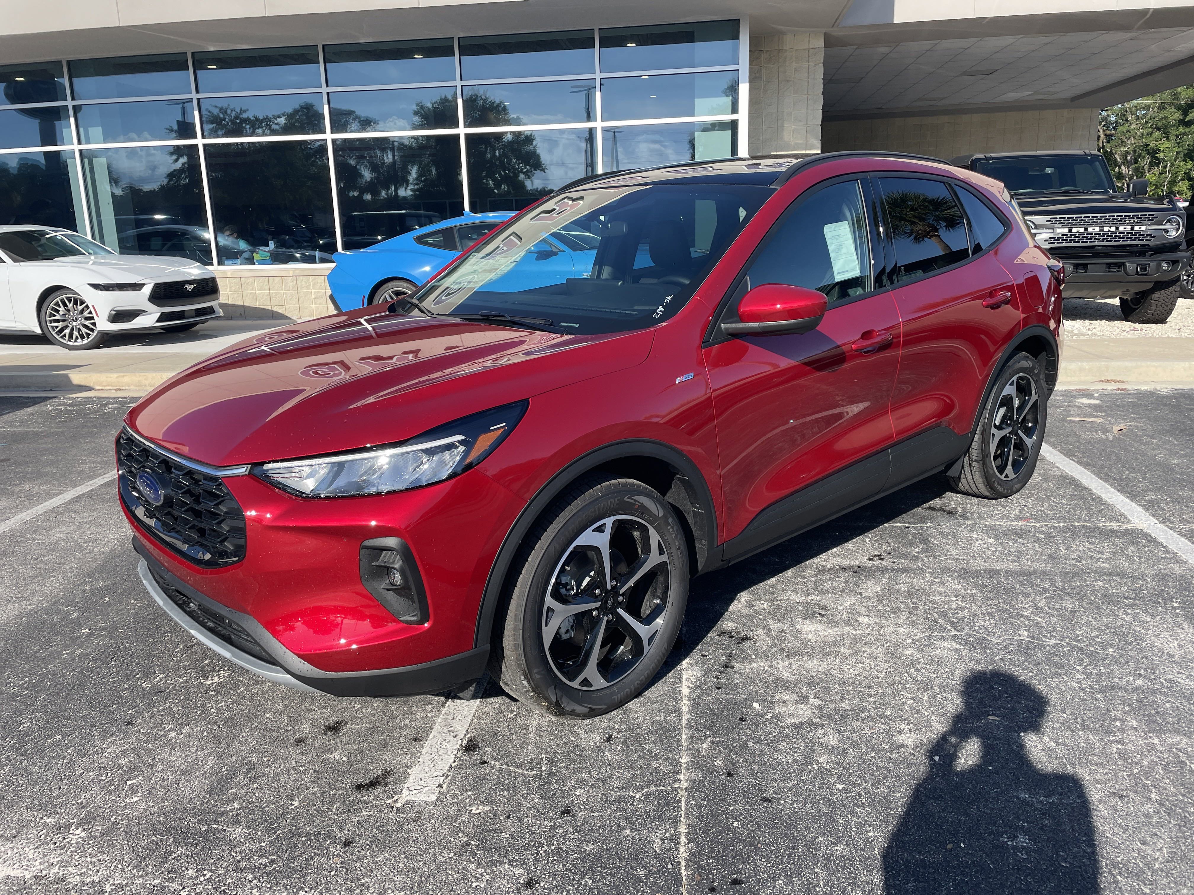 New 2025 Ford Escape ST-Line Elite w/ Tech Pack #2 image 3