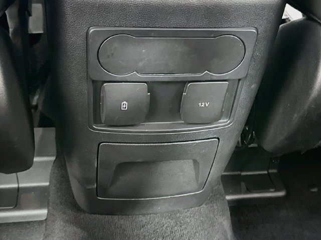 Used 2023 Ford Explorer XLT w/ Equipment Group 202A RWD image 13