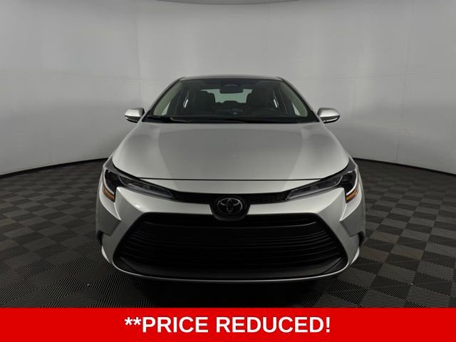 Used 2026 Toyota Corolla LE image 2