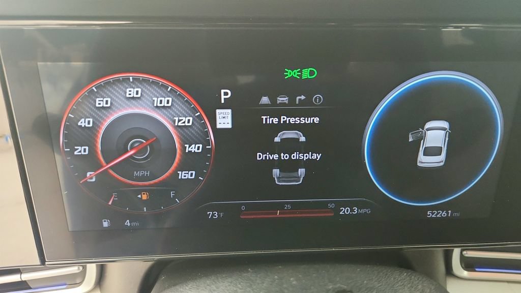 Used 2024 Hyundai Elantra Limited FWD image 17
