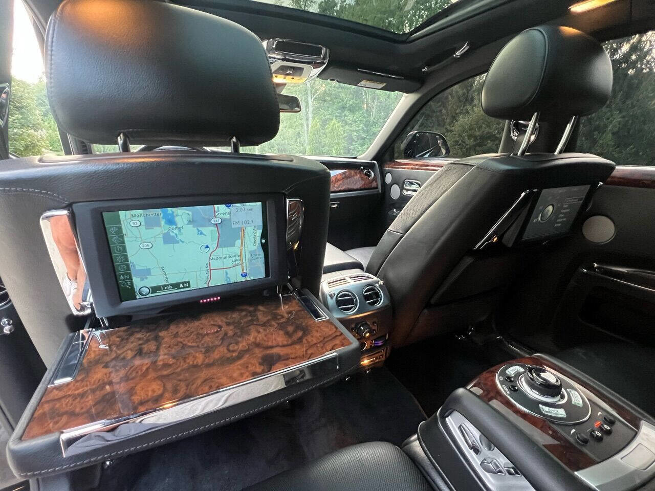 Used 2013 Rolls-Royce Ghost image 26