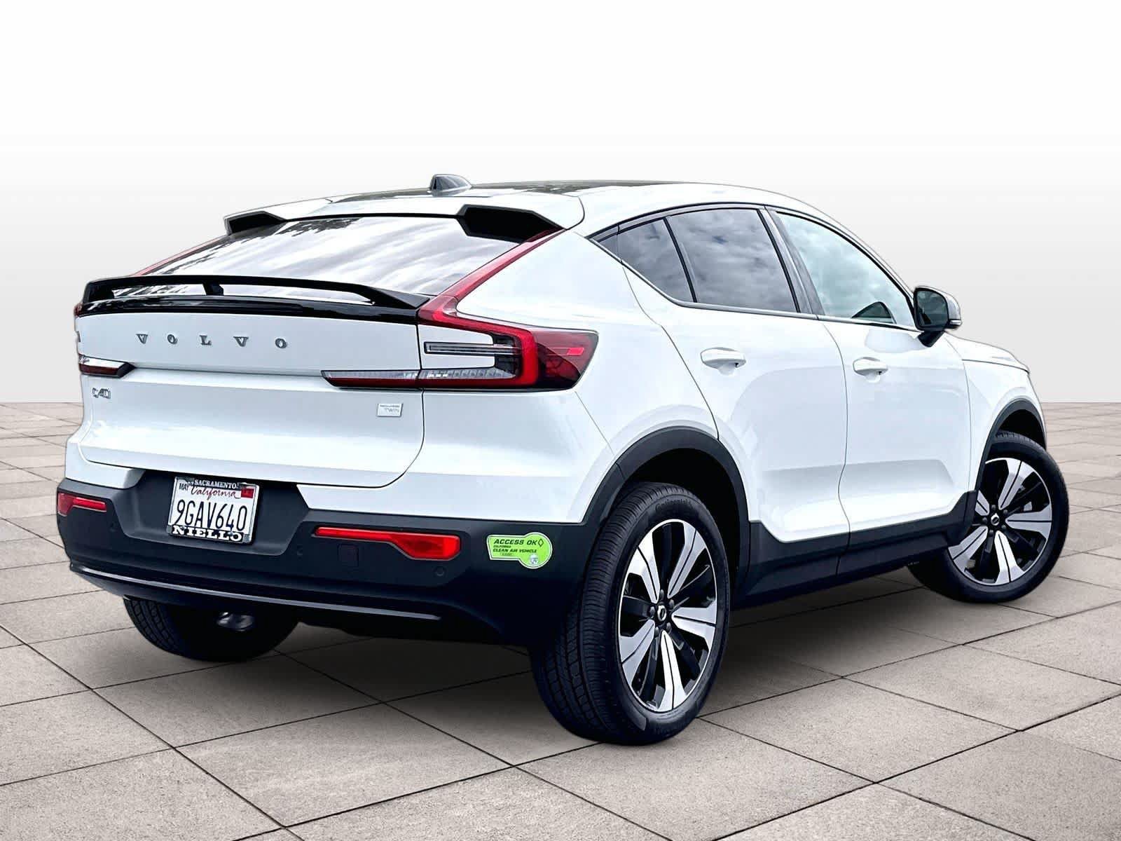 Used 2023 Volvo C40 Recharge Core AWD/4WD image 16