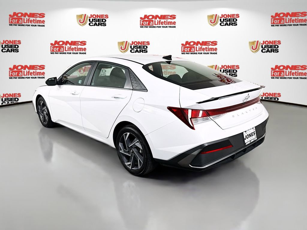 Certified 2025 Hyundai Elantra Sport w/ Cargo Package FWD image 2