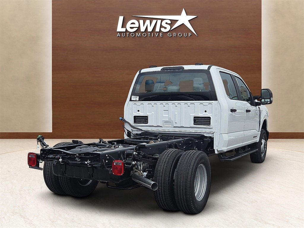 New 2026 Ford F350 XL image 4