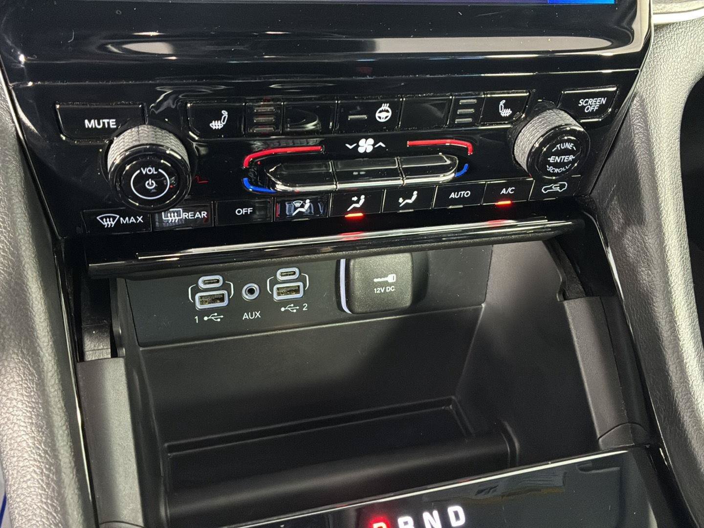 Used 2023 Jeep Grand Cherokee L Limited AWD/4WD image 37