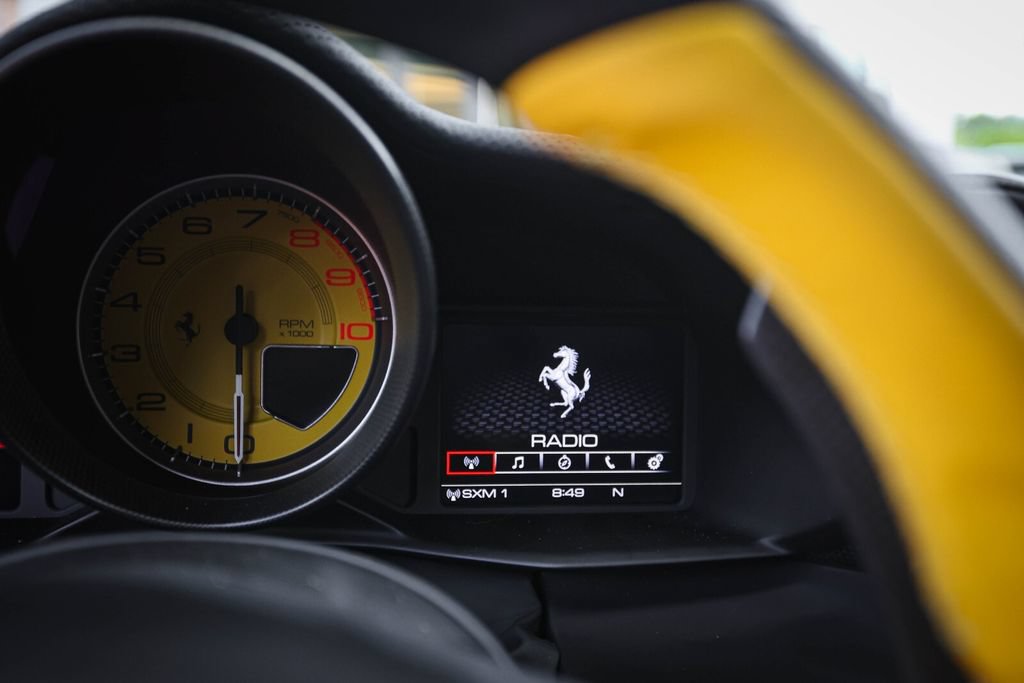 Used 2019 Ferrari 488 Pista Coupe RWD image 47