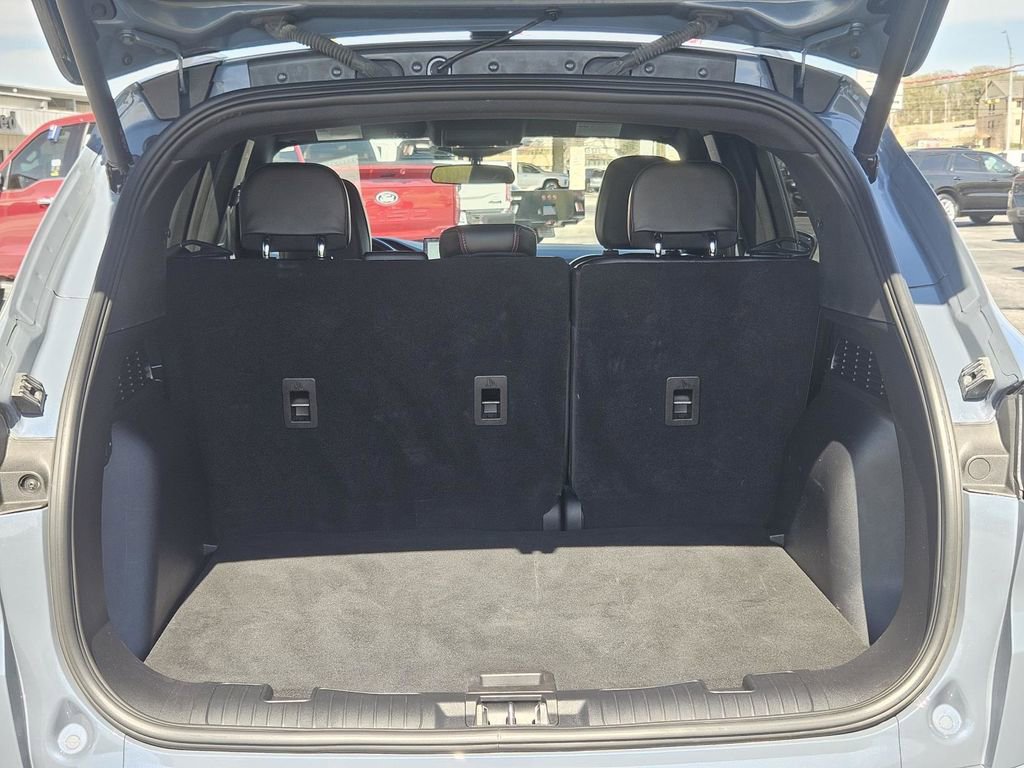 Used 2024 Ford Escape ST-Line w/ Tech Pack #1 image 8