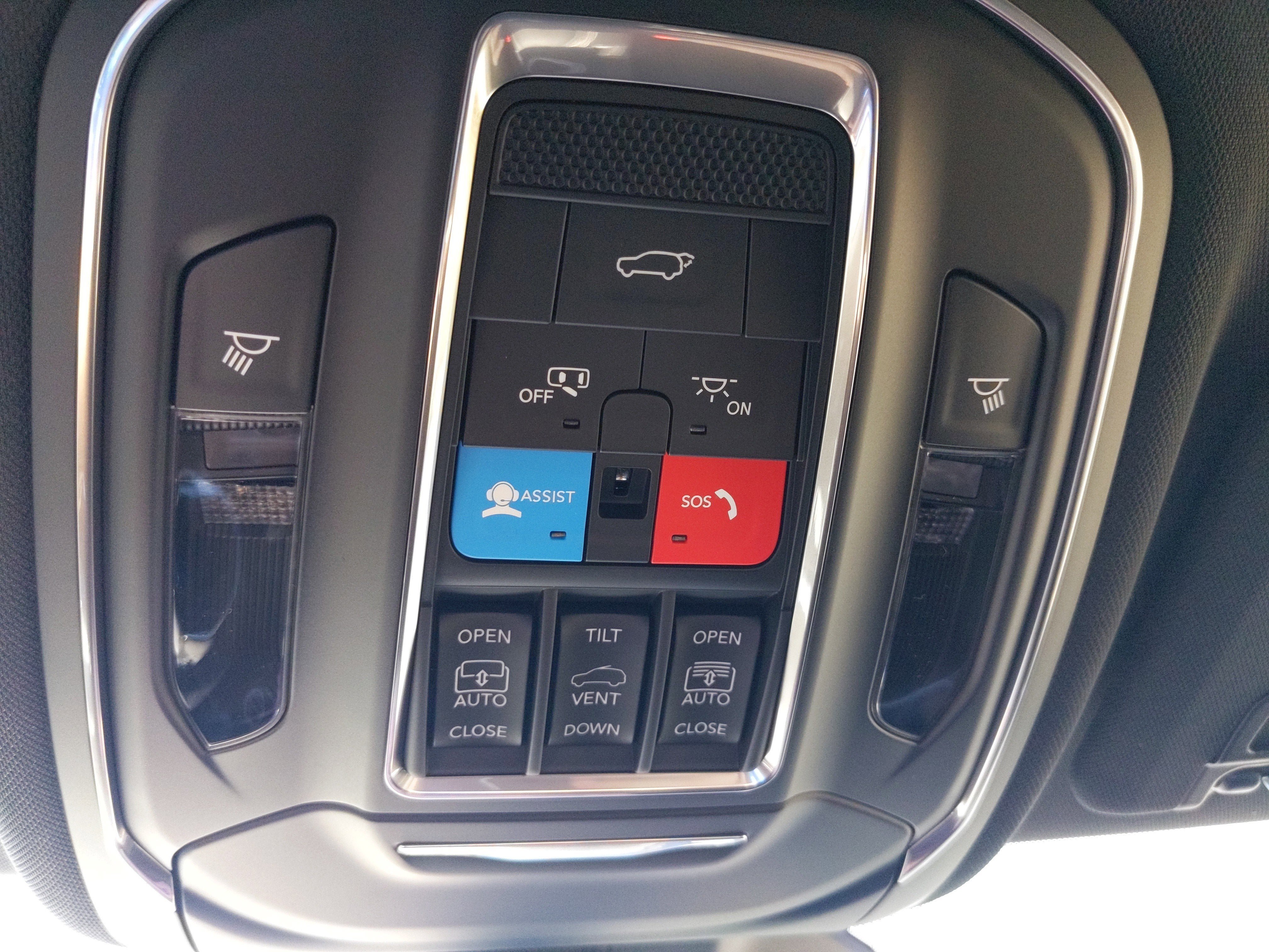 New 2025 Jeep Grand Cherokee Limited w/ Black Appearance Package AWD/4WD image 35
