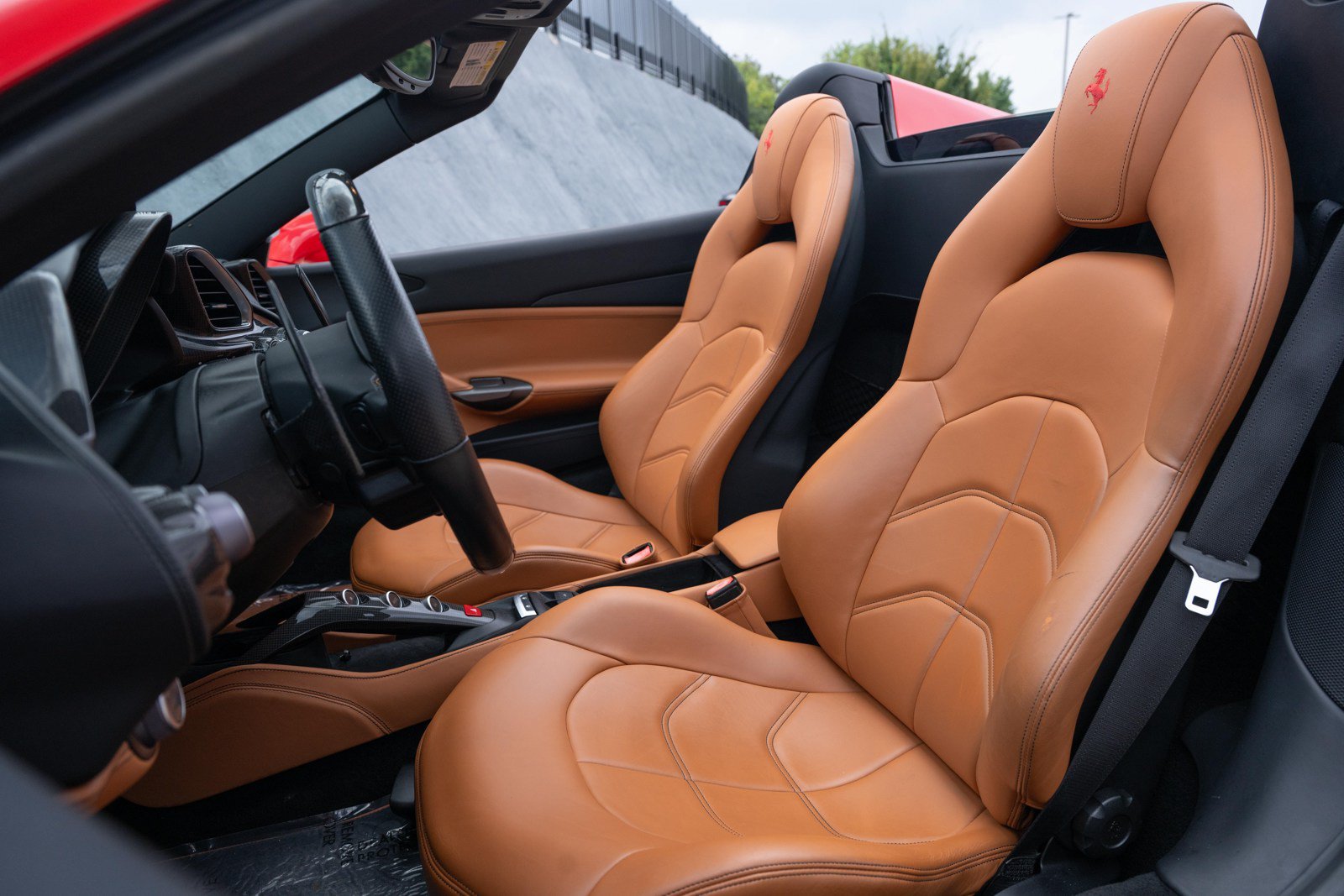 Used 2018 Ferrari 488 Spider RWD image 30