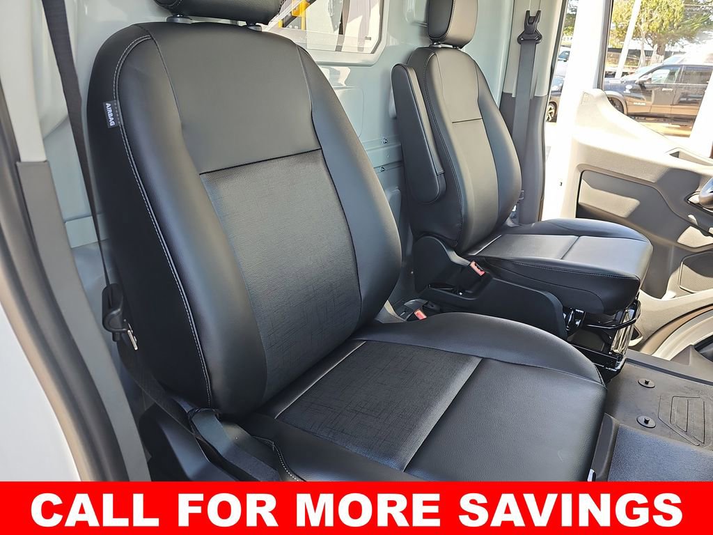 New 2025 Ford Transit 250 Low Roof RWD image 10