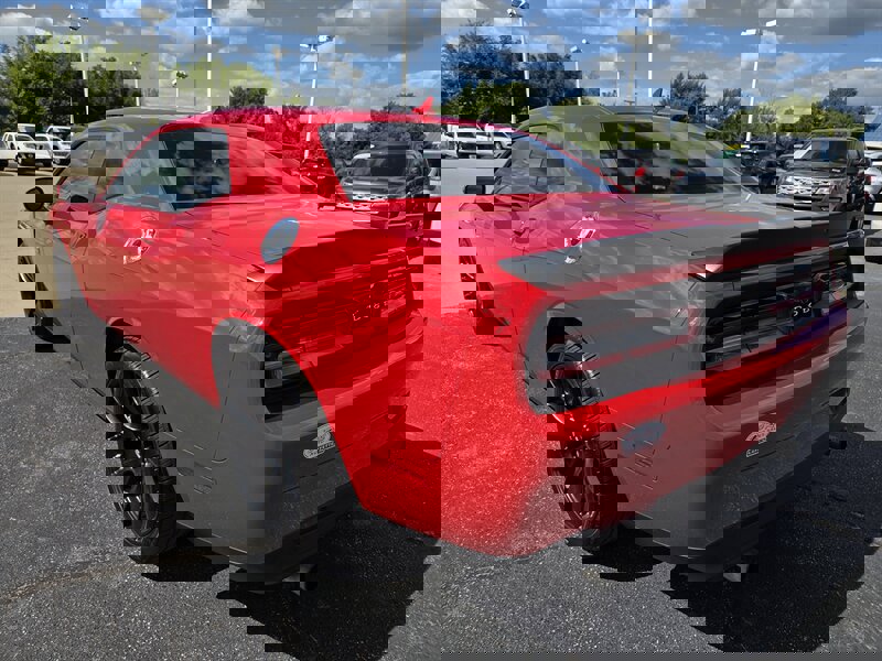 Used 2018 Dodge Challenger R/T Scat Pack w/ Dynamics Package image 5