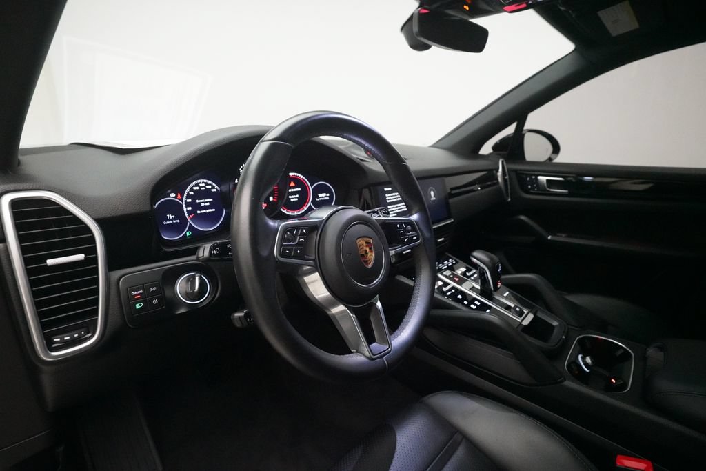 Certified 2022 Porsche Cayenne AWD/4WD image 14