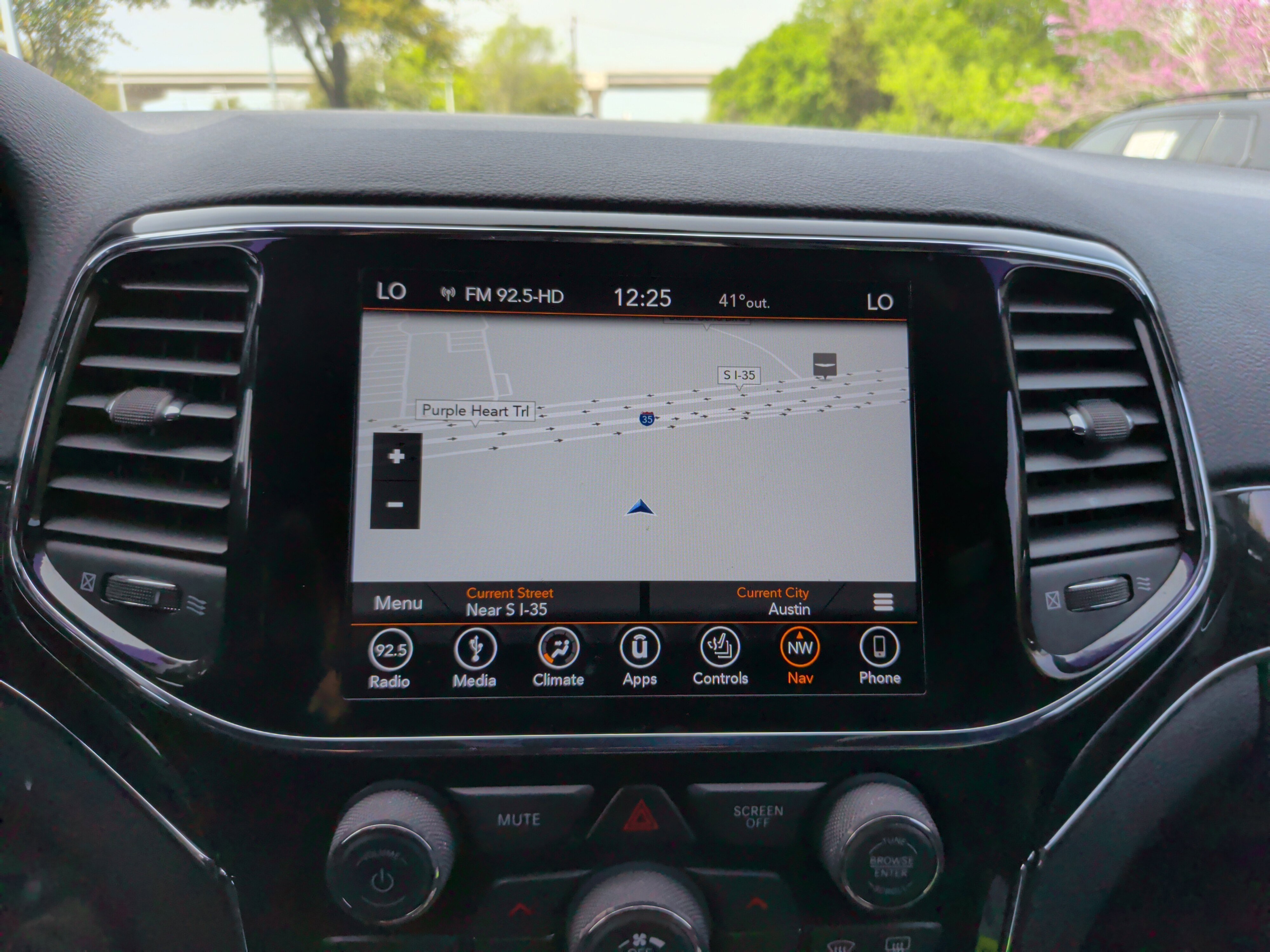 Used 2019 Jeep Grand Cherokee Trailhawk w/ Trailhawk Luxury Group image 19