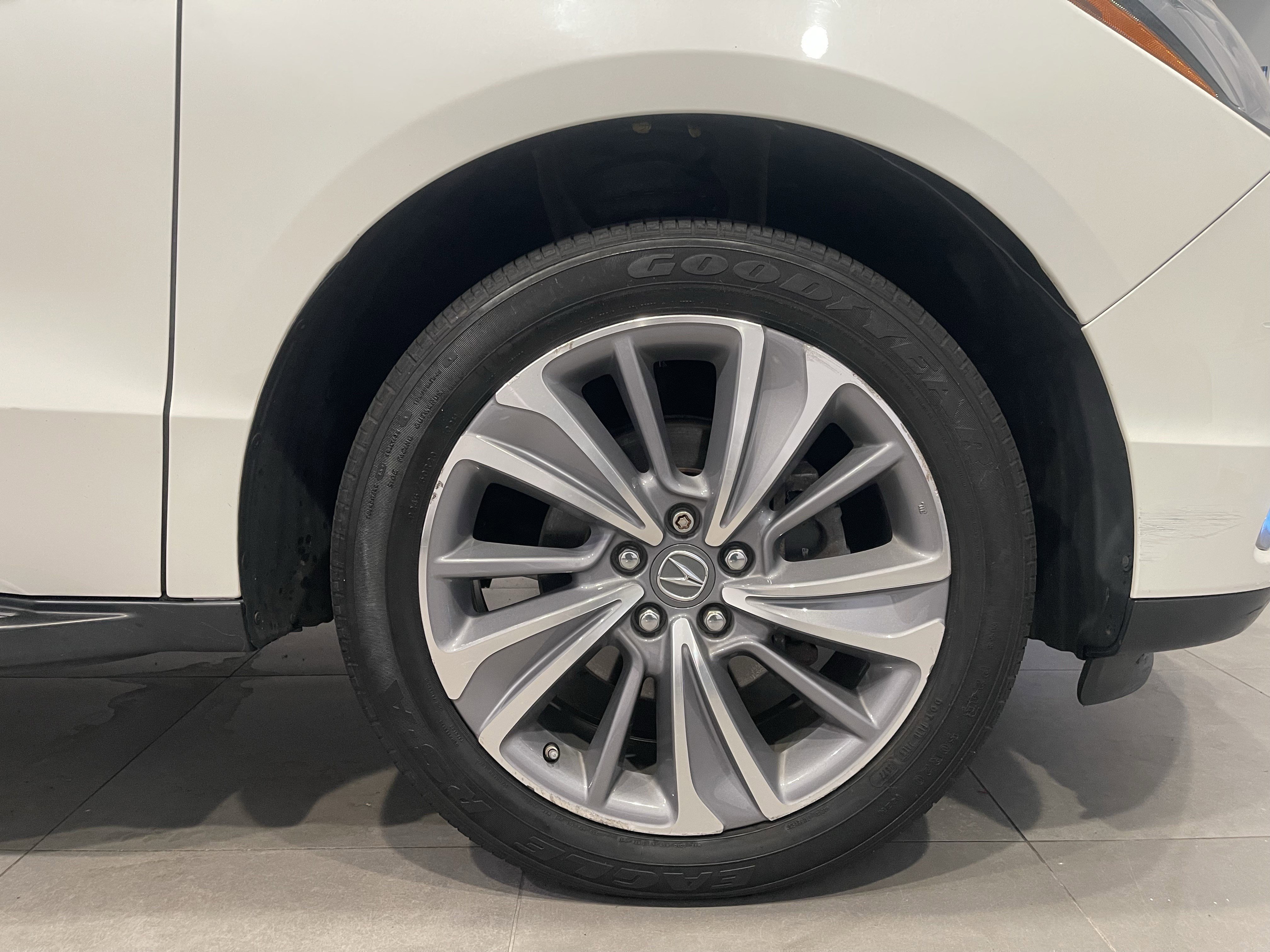 Used 2017 Acura MDX SH-AWD w/ Technology Package image 10