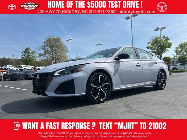 Used 2024 Nissan Altima 2.5 SR image 1