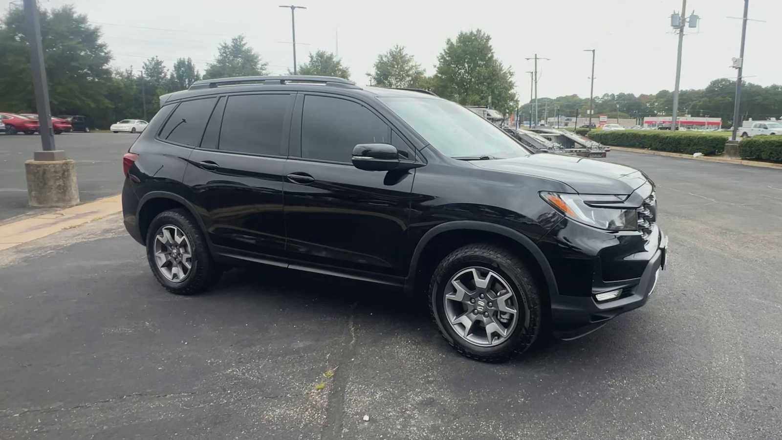 Certified 2023 Honda Passport TrailSport image 2
