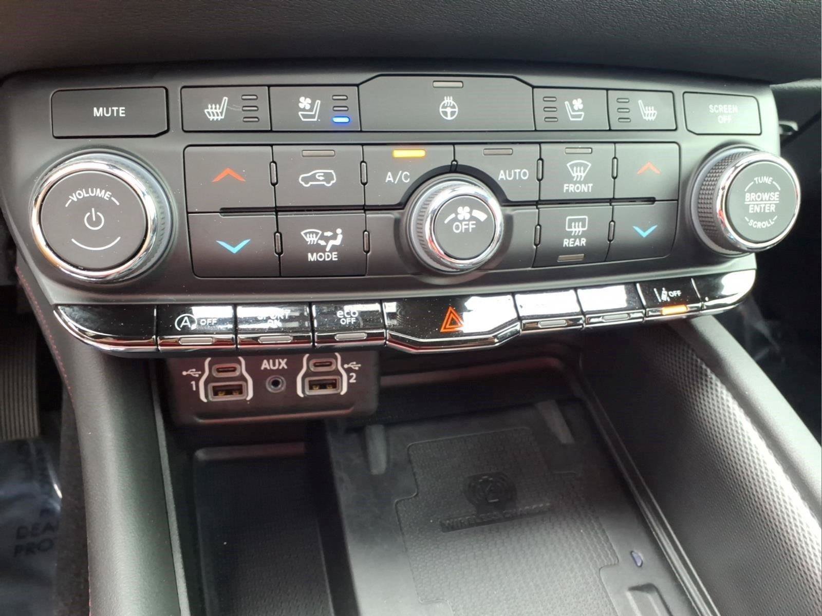 Used 2023 Dodge Durango GT AWD/4WD image 26