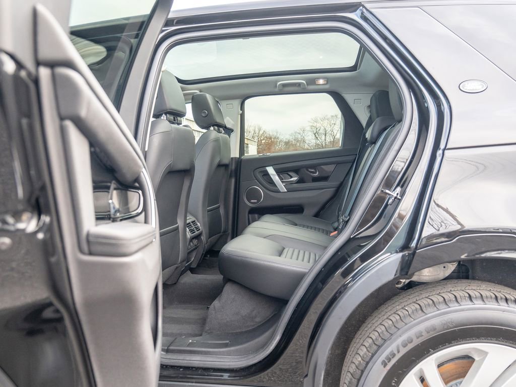 Certified 2025 Land Rover Discovery Sport S AWD/4WD image 33