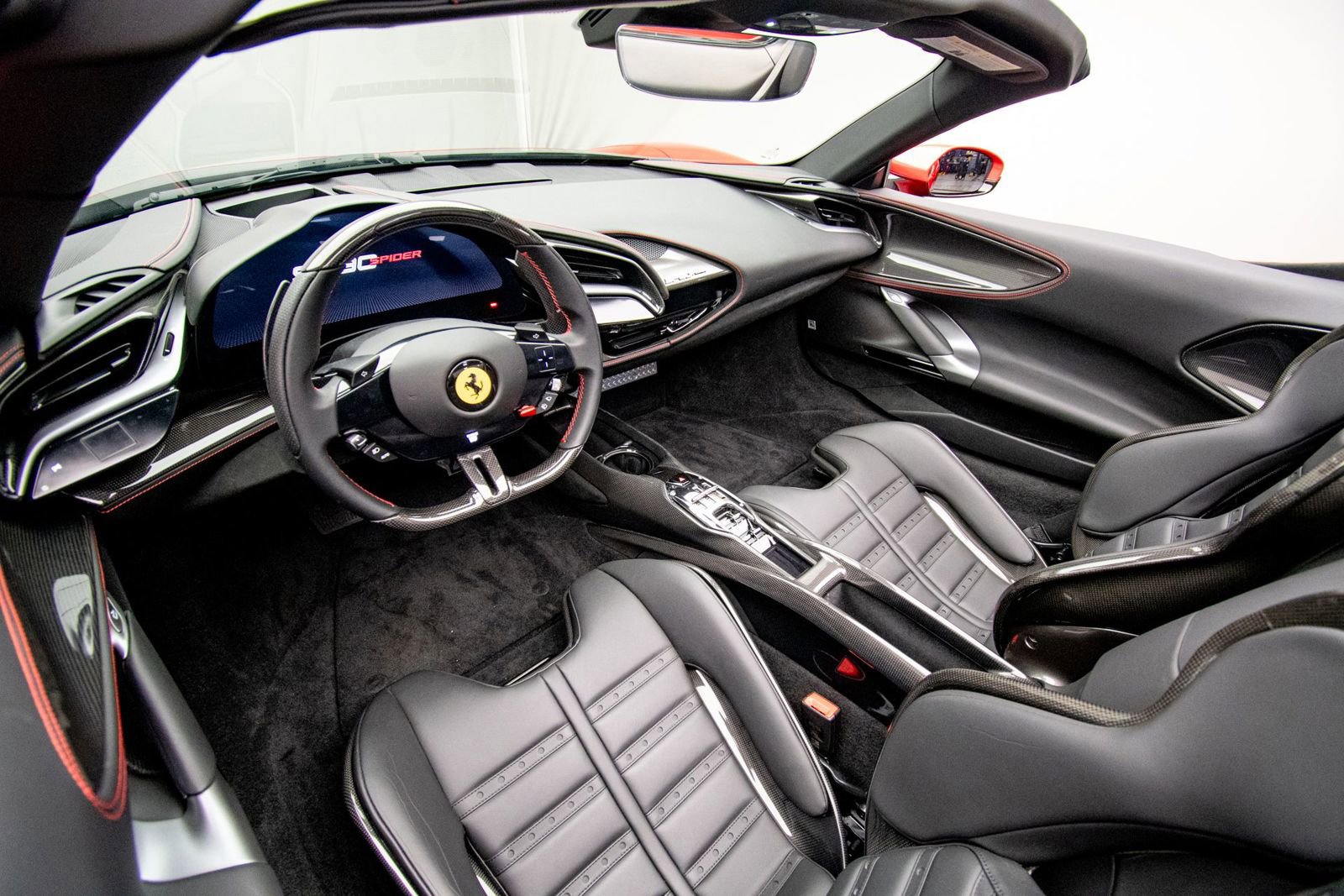 Used 2022 Ferrari SF90 Spider image 19